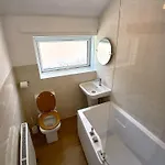 Дом отдыха House Near Moors, 10 Minutes Walk To High Street Гисборо
