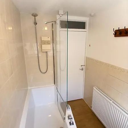 度假居 House Near Moors, 10 Minutes Walk To High Street *