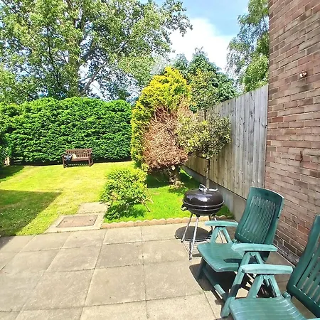度假居 House Near Moors, 10 Minutes Walk To High Street *